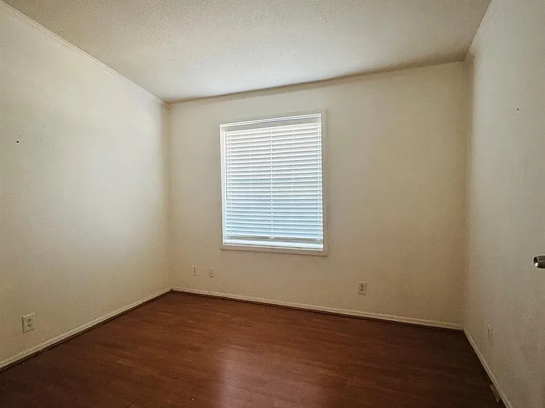 10118 Berrypatch Ln — Photo 4