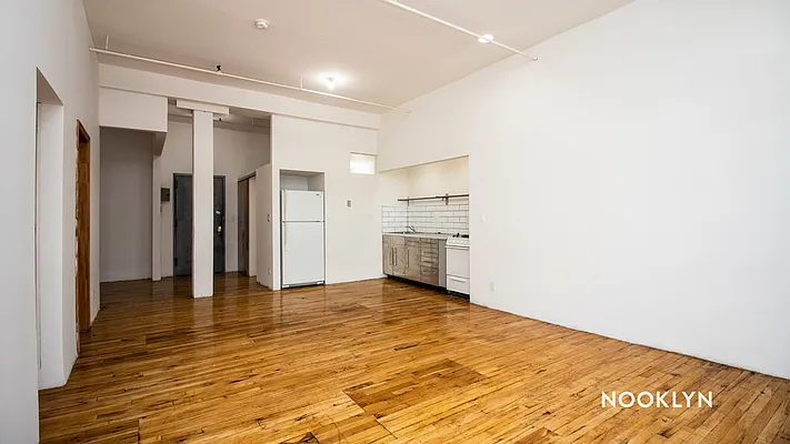 Rented by Nooklyn NYC LLC | media 28