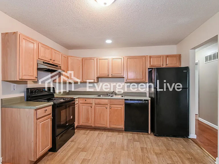 11494 Altozano Ln — Photo 6