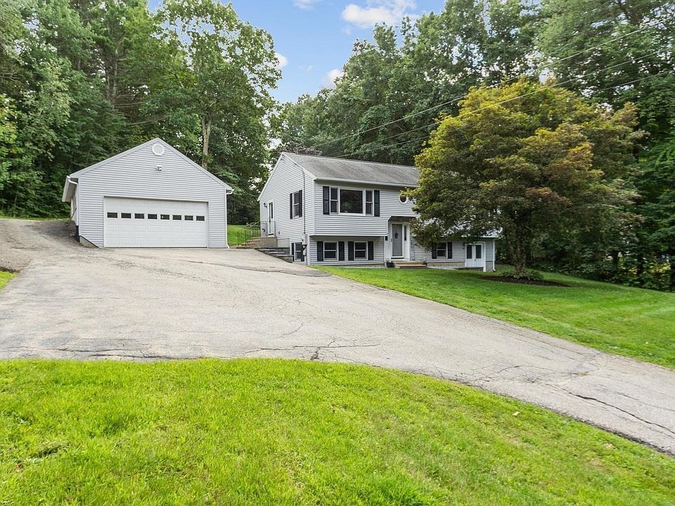 1st image of 44 W Brookfield Rd