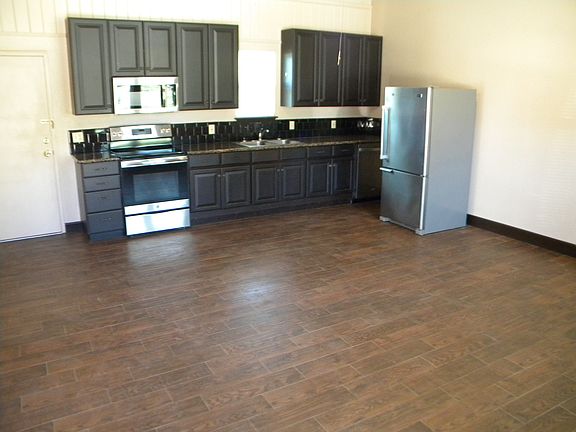 Kitchen & living room