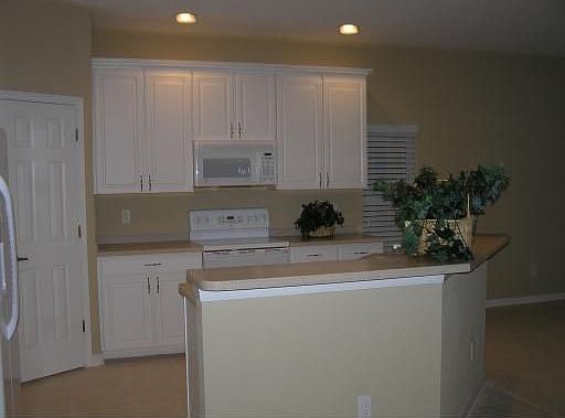 3rd image of 12655 Chenwood Ave