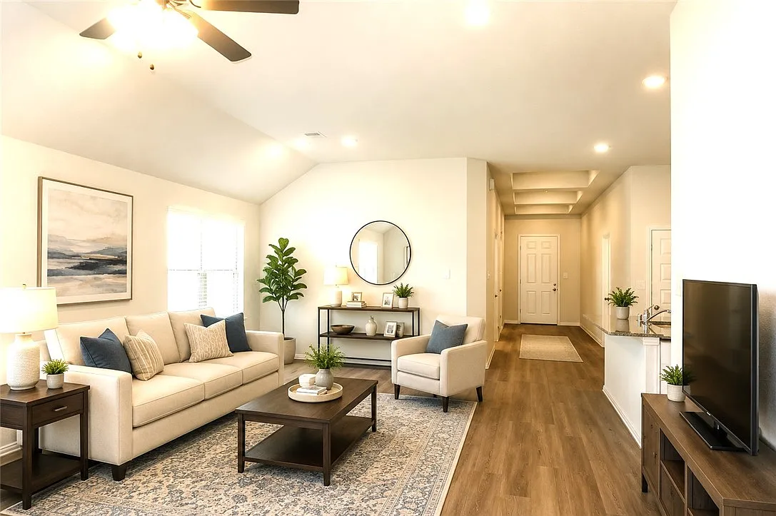 4 bed, 2206 sqft, $2,550 — Photo 3