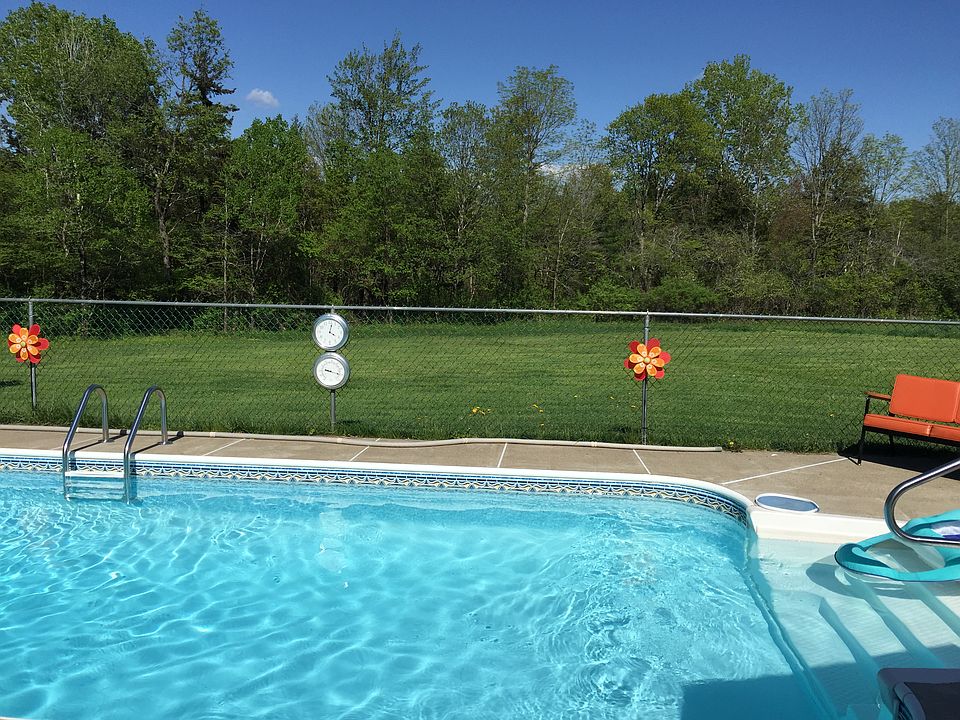 2nd image of 214 Kunz Rd