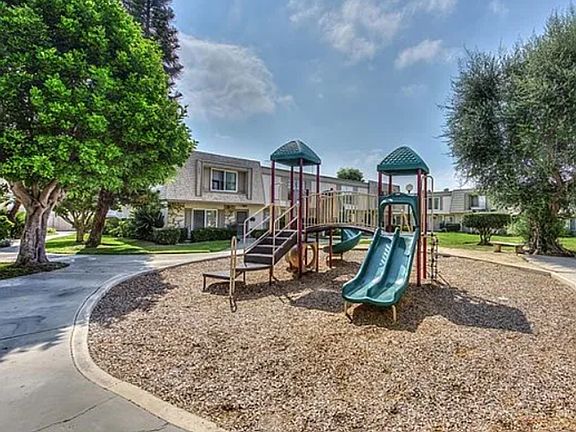 3rd image of 11086 El Amarillo Ave #B