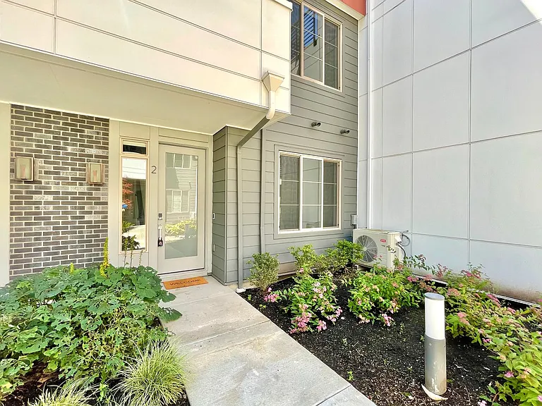 11416 117th Ln NE #2 — Photo 3