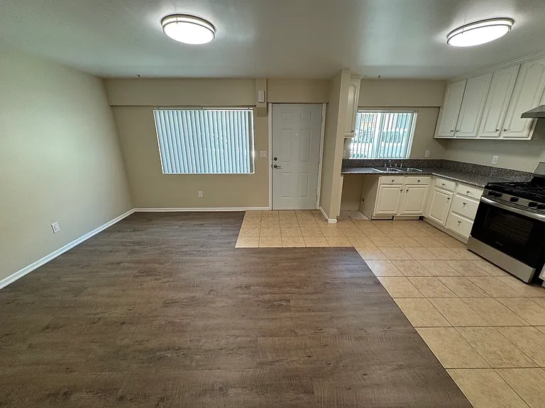 6842 Morella Ave #3 — Photo 12