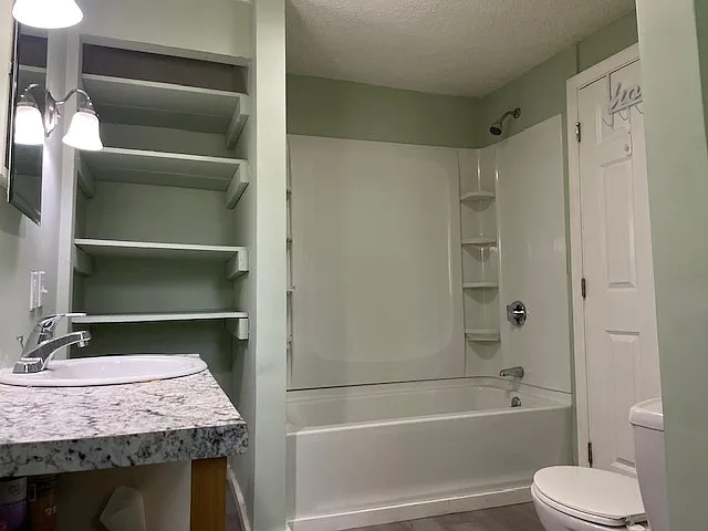 23 Ellis Ave — Photo 6