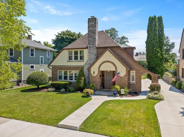 117 Lake COURT, Sheboygan, WI 53081