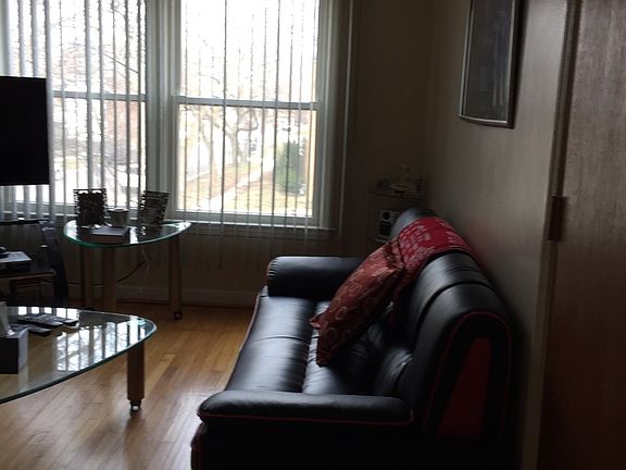 2nd image of 8956 N Lavergne Ave #2B