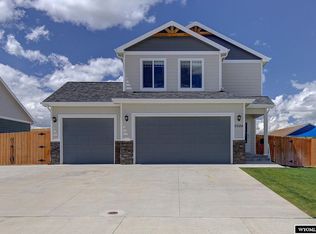 6684 Rogue River Rd, Casper, WY 82604