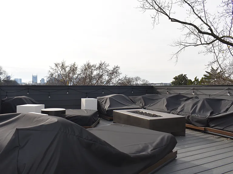 869 Joseph Ave — Photo 29