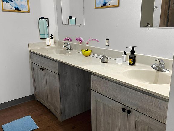 3rd image of 315 4th Ave S APT 102