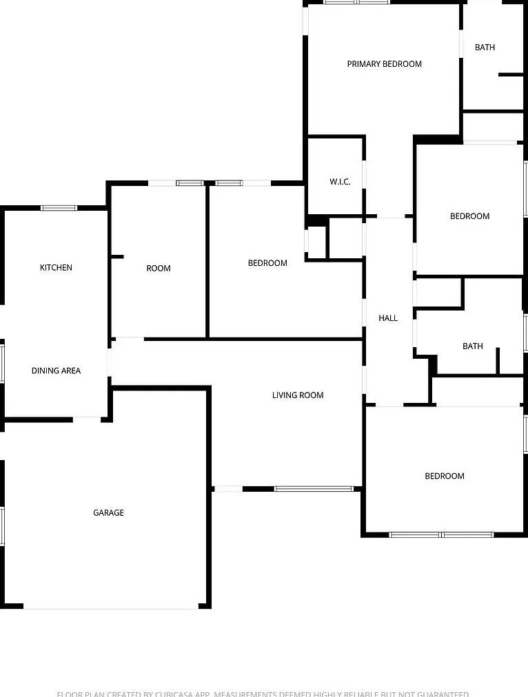 Available August 2026- 5 Bedroom With A Pool - On Mary Lane — Photo 2