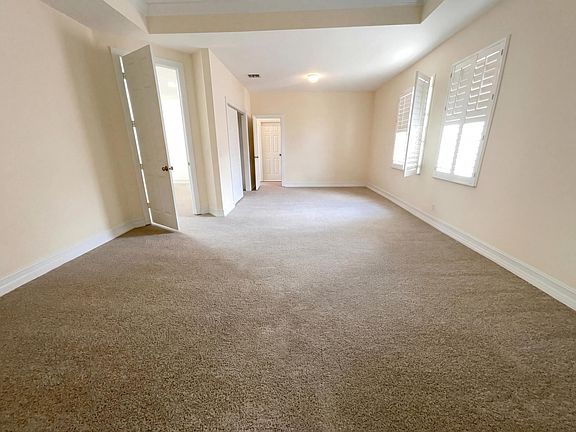 4th image of 12431 SW 1st Street