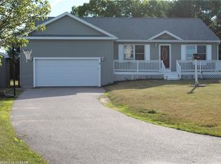 9 Morgan Cir, Saco, ME 04072