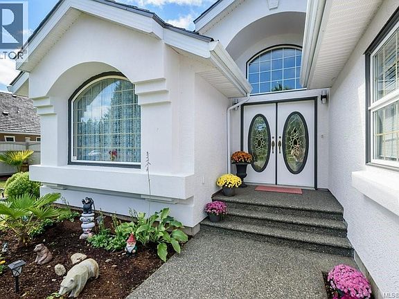 5th image of 3078 Crown Isle Dr