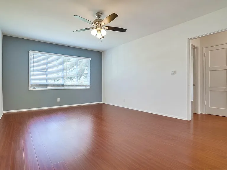 4078-4319 Muirfield Rd — Photo 11