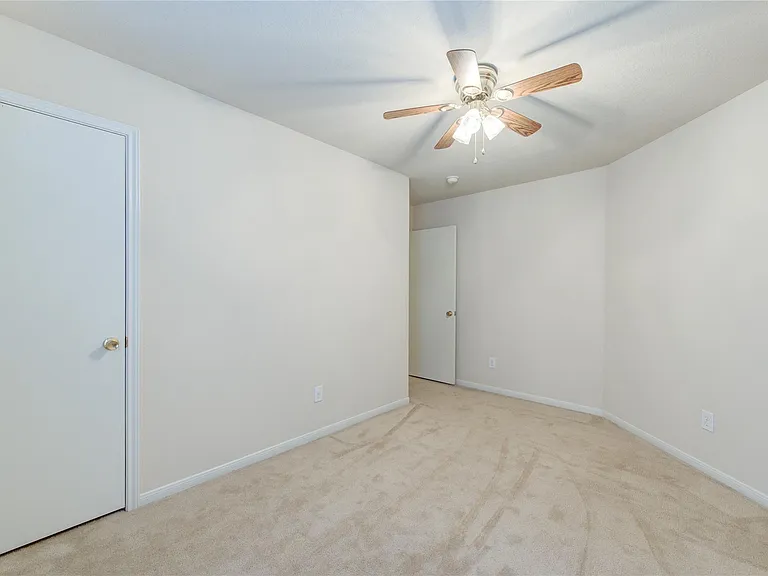 3639 Barkers Crossing Ave — Photo 28