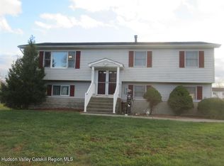 22 River Glen Rd, Shawangunk, NY 12589