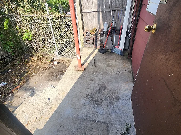 2530 W Gordon St — Photo 13