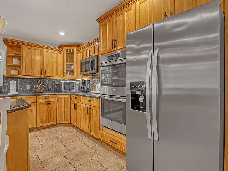 10780 Anderson Ln — Photo 22