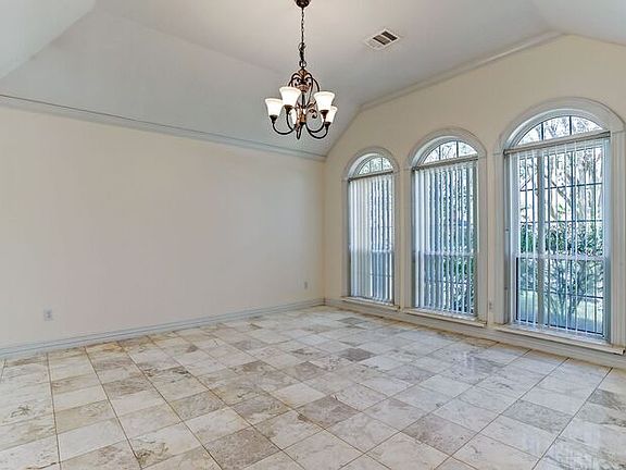 3rd image of 4314 Roaring Rapids Dr
