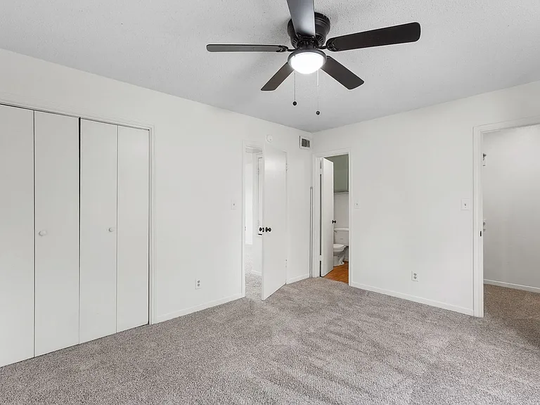 Chestnut Place Apartments — Photo 50