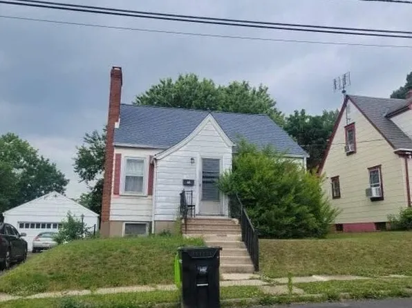 34 Clover Ave, Ewing, NJ 08638
