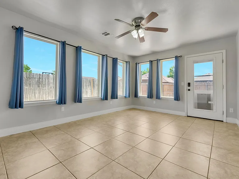 9315 Buccola Ave — Photo 27