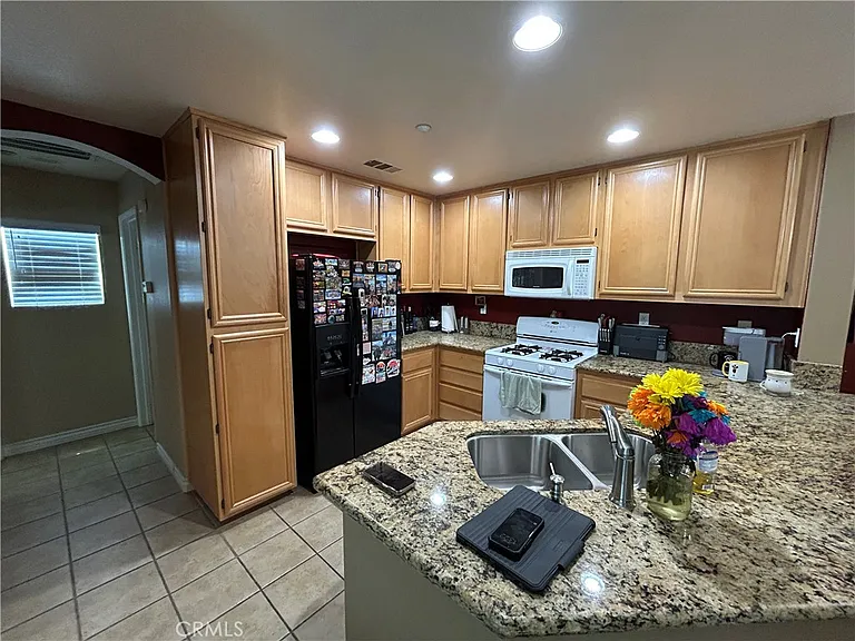 41696 Woodridge Ave #2 — Photo 4