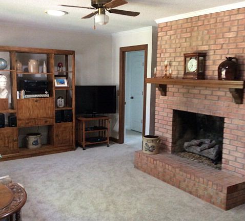 5th image of 2404 Sparre Dr