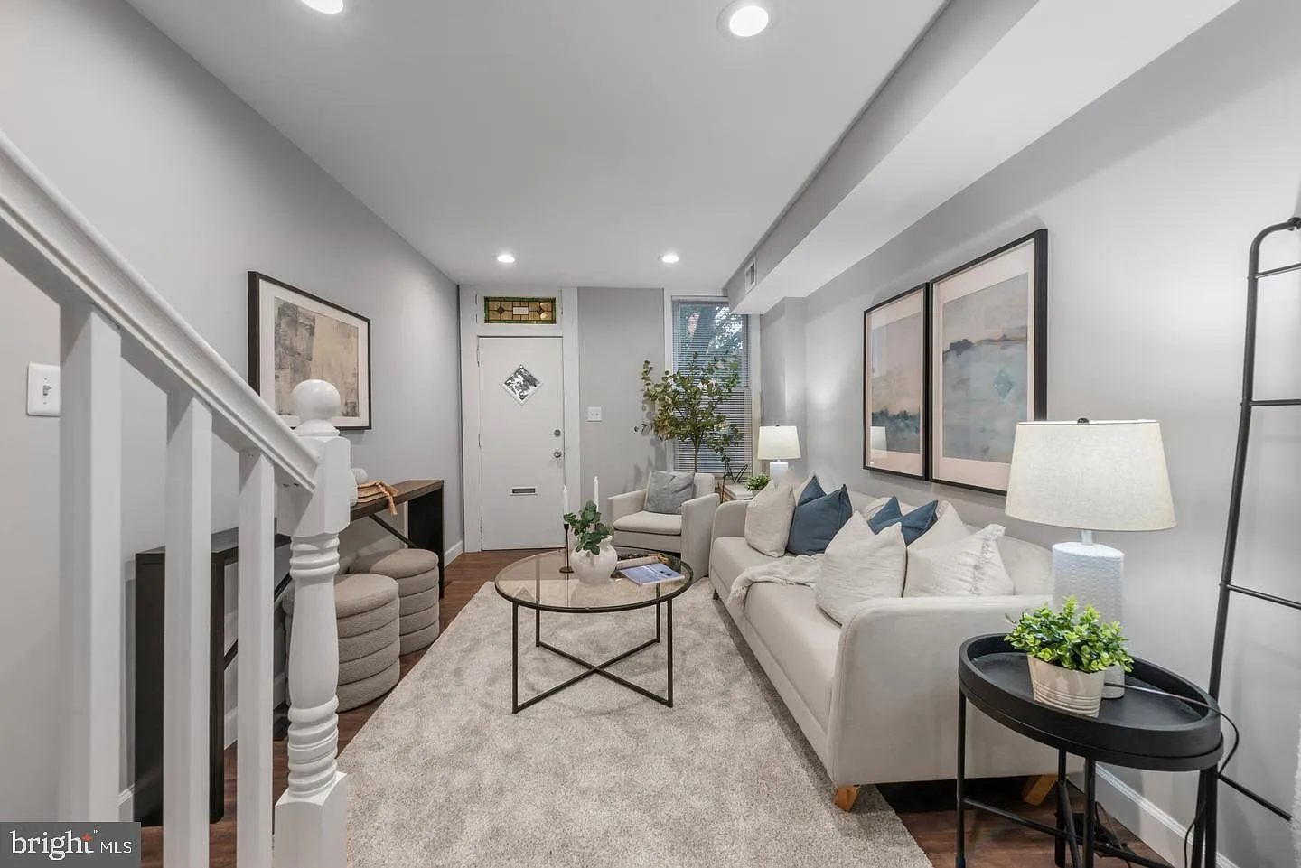 2 bed, 2.5 bath, 1072 sqft, $2,000 — Photo 4