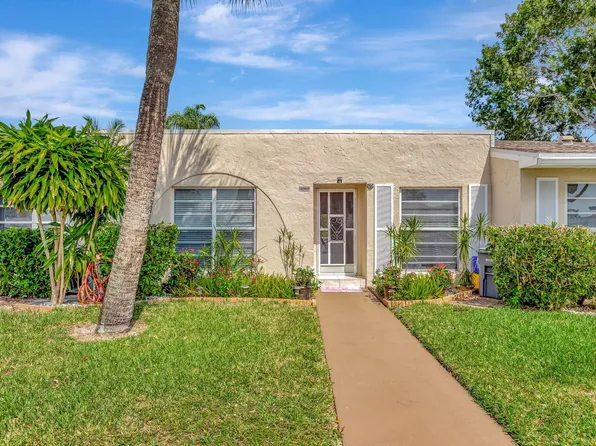 20818 Vinesta Circle, Boca Raton, FL 33433