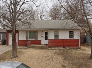 818 Spruce St, Newton, KS 67114