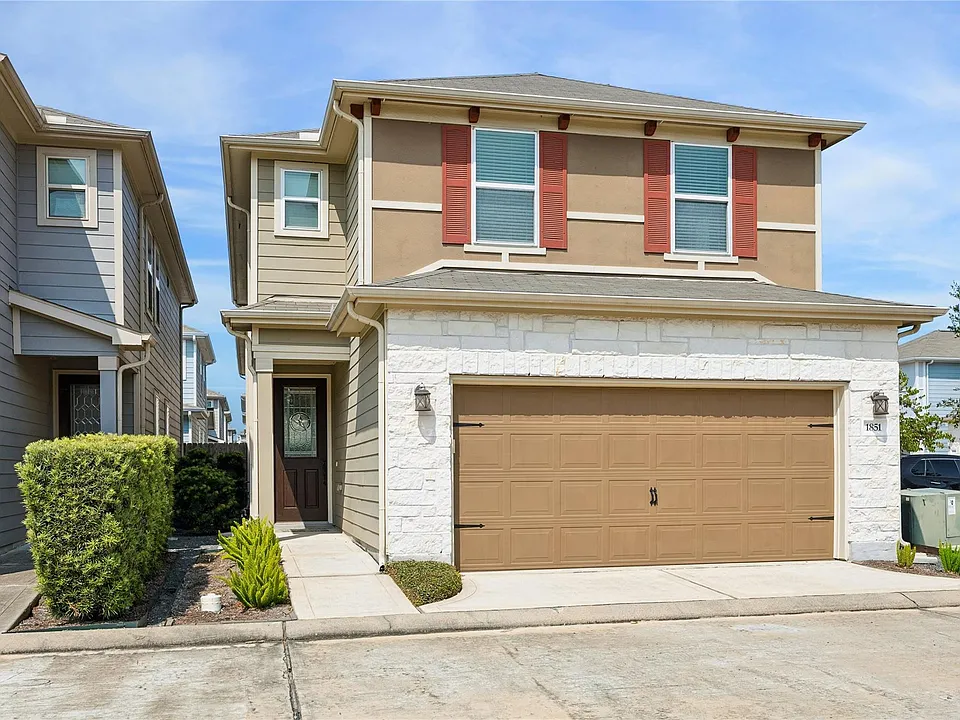 1851 Commons Glen Dr