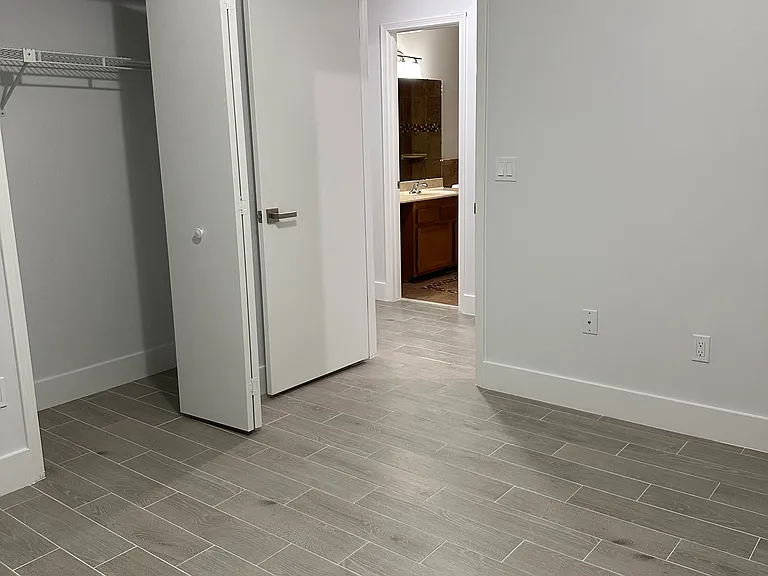 4837 Victoria Chase Ct — Photo 31