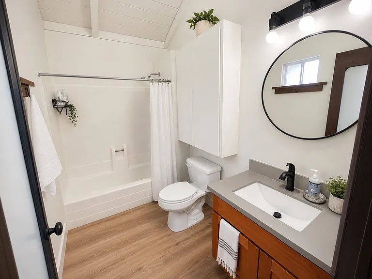 204 Maple St — Photo 4