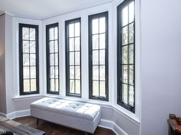 4th image of 2 Harding Ter