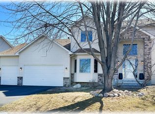 9540 Rosewood Ln N, Maple Grove, MN 55369