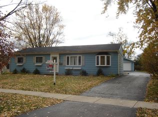 375 Cherry Valley Rd, Vernon Hills, IL 60061