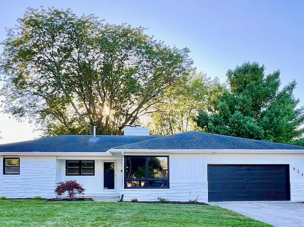 924 Schnelker Ct, New Haven, IN 46774