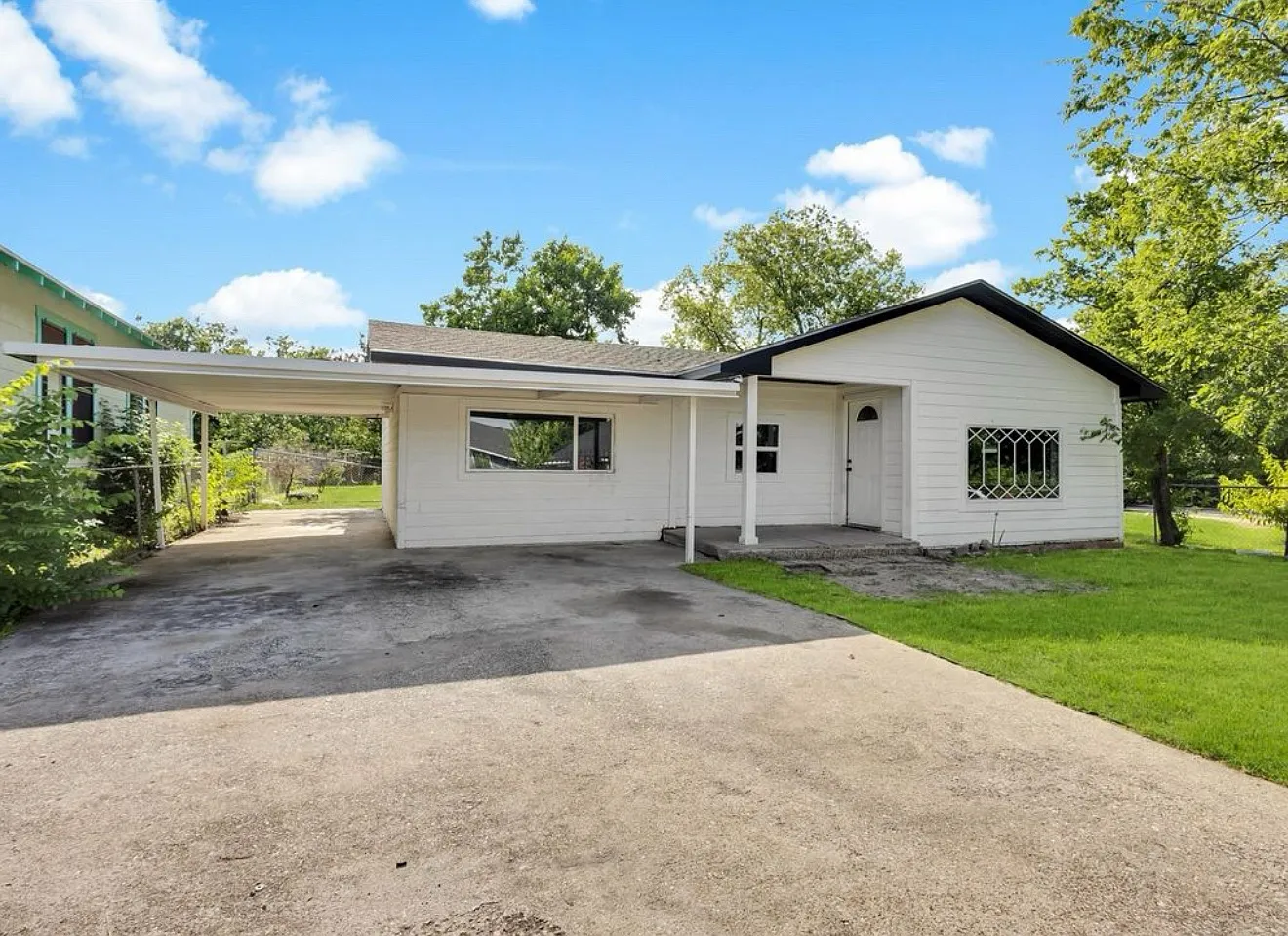 3508 Livingston Ave — Photo 1