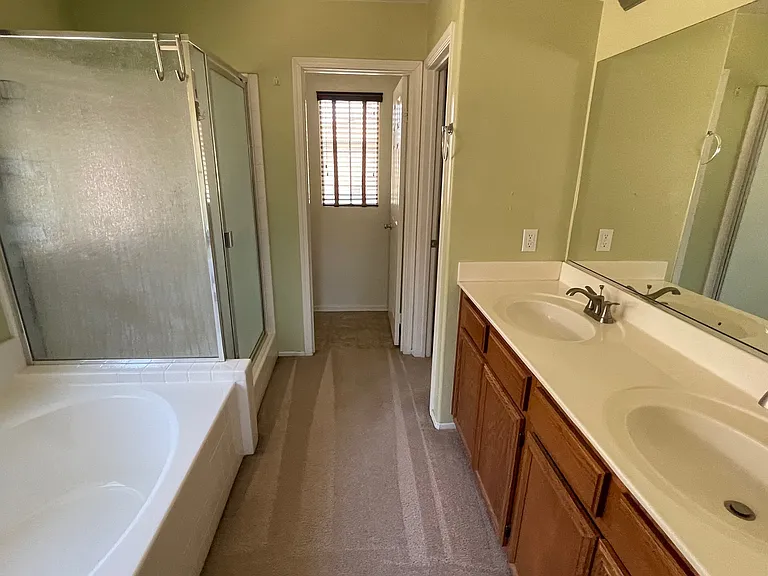 1671 Catania Dr — Photo 10