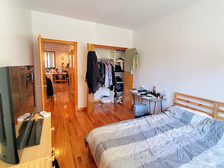 258 S 1st St #1 — Photo 7