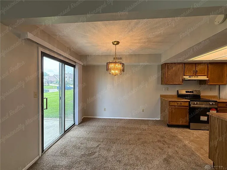 1453 Sanzon Dr — Photo 10