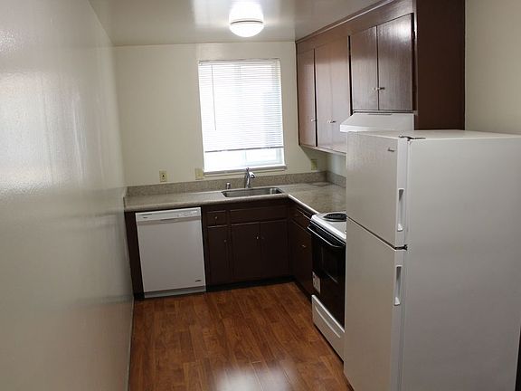 2nd image of 66 Arroyo Dr