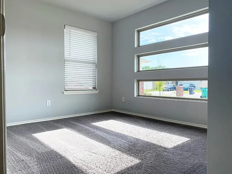 15521 Rosedown Dr — Photo 8