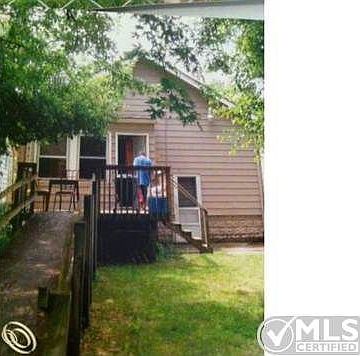 back of the house.JPG