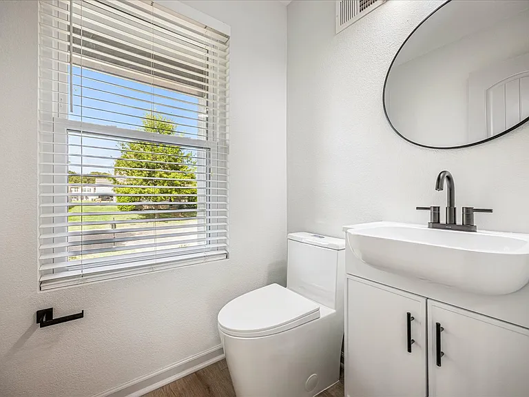 10021 Branley Oak Dr — Photo 37